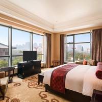 Deluxe Duplex Suite