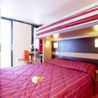Triple Room (1 Double Bed + 1 Single Bed)
