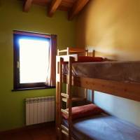 Single Room with Shared Bathroom