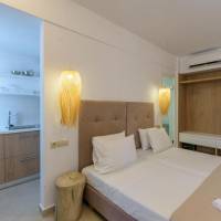 Deluxe Double Room with Balcony and Sea View