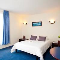 Studio - Double bed