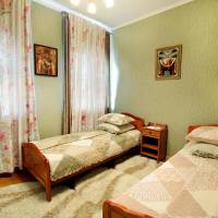 Standard Twin Room with Shared Bathroom