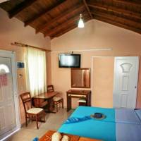Studio (2 Adults)