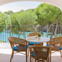 Two Bedrooms Villa with Sea View (4 Adults + 2 Children) 