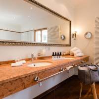 Junior Suite with Mountain View