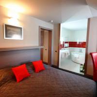 Suite with River View