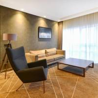 Club Junior Suite, Signature Club Lounge lounge access