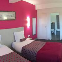 Privilege Twin Room with Garden View