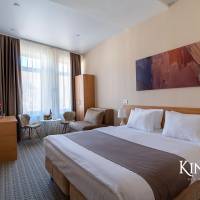 Triple Room with City View