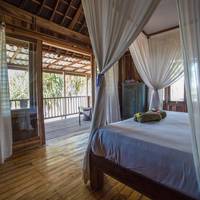 Bungalow with Sea View