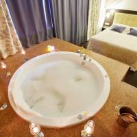 Studio with Spa Bath