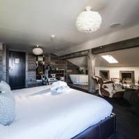 Deluxe Double or Twin Room with Balcony