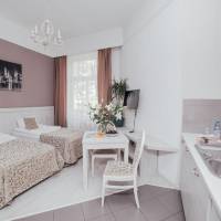 Studio Apartment with Single Beds