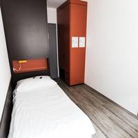 Budget Single Room with Shared Bathroom