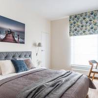 Luxury Two-Bedroom Apartment with Balcony and River View 4/19