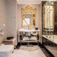 Junior King Suite