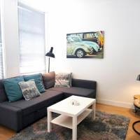 Large One-Bedroom Apartment with Bath 