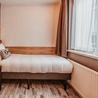 Single Room with Private External Bathroom