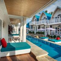 Double Room with Pool View