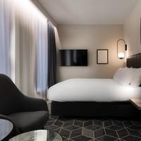 Queen Room - Mobility Accessible