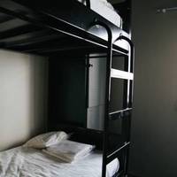 Кровать в общем номере