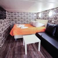 Studio with Spa Bath