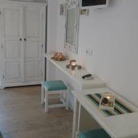 Studio (2 Adults)