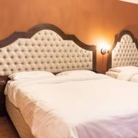 Queen Suite with Spa Bath