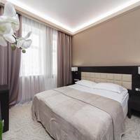 Queen Suite