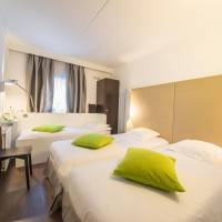 Double Room with Extra Bed (2 Adults + 1 Child)