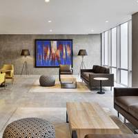 Executive Twin, Executive level, Guest room, High floor 1 King with 1 way airport transfer and one hour of cocktail hour at WXYZ Bar