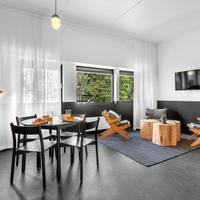 Three-Bedroom Apartment For Five