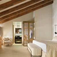 Deluxe Double Room with Spa Access