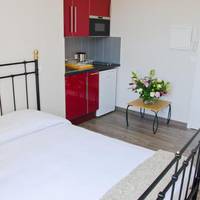 Studio (2 Adults)