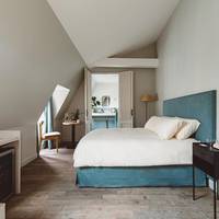 TRIPLE RETREAT HOY Deluxe Triple Room