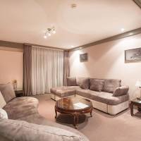 Three-Bedroom Apartment (6 Adults)