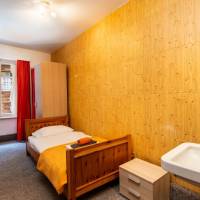 Single Room with Shared Bathroom