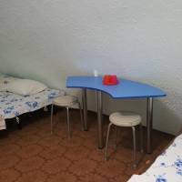 Economy Triple Room with Shared Bathroom