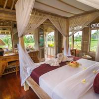  Shocking Deal - Suite Wooden Room and Free Benefit
