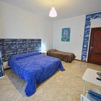 Basic Triple Room Private External Bathroom