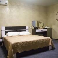 Deluxe Double Room with Shower