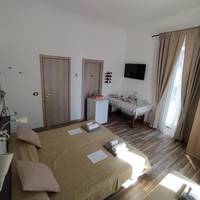 Deluxe Double or Twin Room with Private Bathroom and Balcony