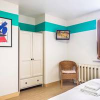 Queen Room