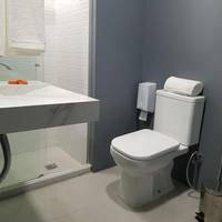 Deluxe Room with Private Bathroom