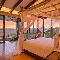 Two-Bedroom Suite with Lagoon View