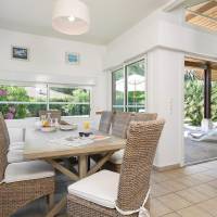 Five Rooms Four-Bedroom Villa (8-10 Adults)