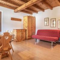 Two-Bedroom Apartment - Split Level