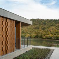 Standard Twin Room with Lake View (Building B)