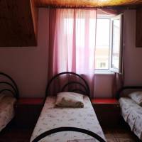 Economy Triple Room