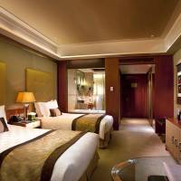 Luxury Twin Room with City View
